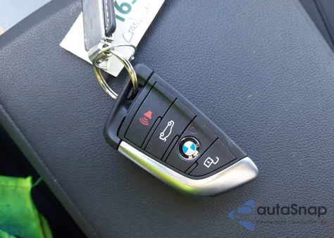 2021 BMW 330I xDrive from USA, damaged, VIN 3MW5R7J06M8C14597